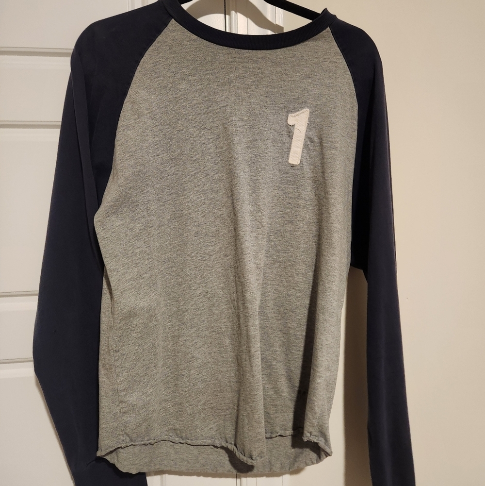 Abercrombie & Fitch Gray and Navy Raglan Shirt